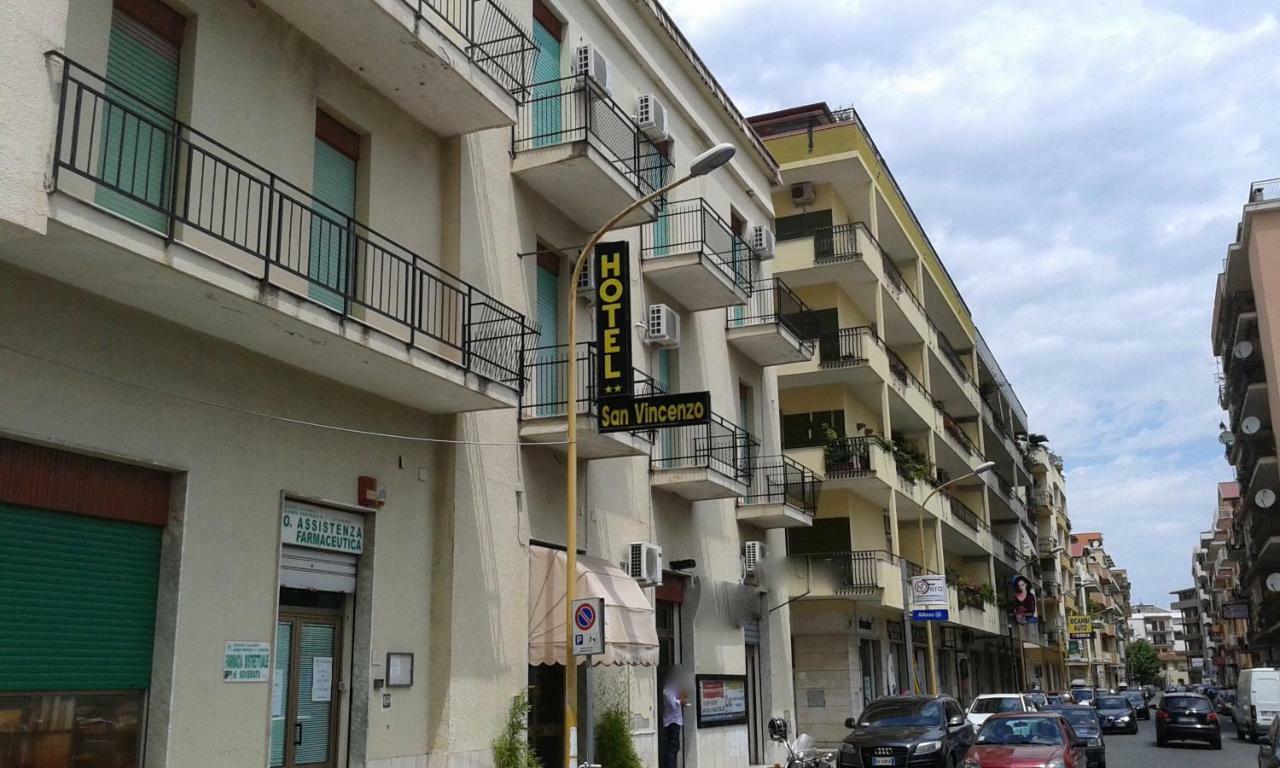 Hotel San Vincenzo Soverato Marina Buitenkant foto