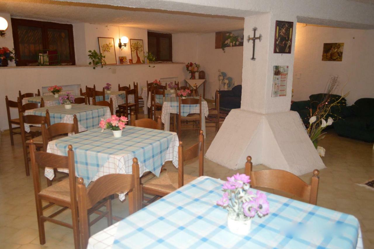 Hotel San Vincenzo Soverato Marina Buitenkant foto