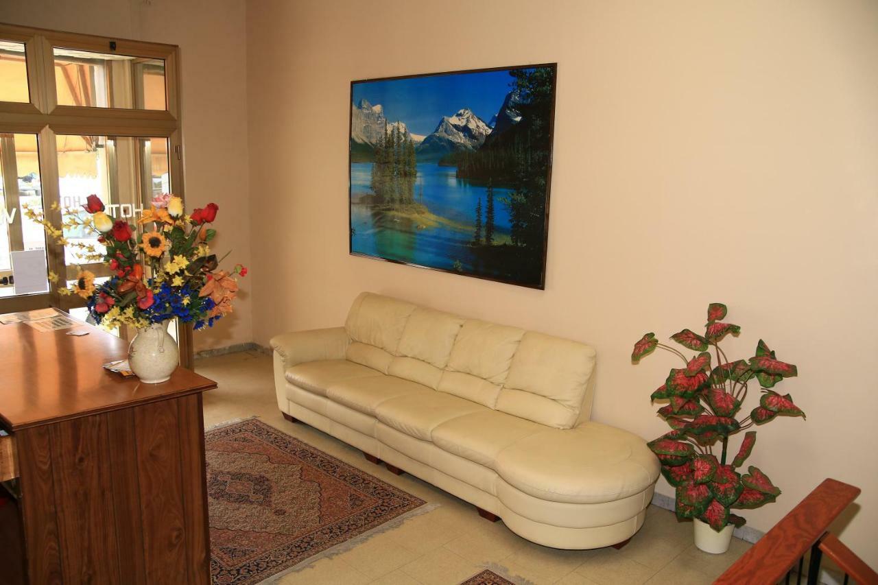 Hotel San Vincenzo Soverato Marina Buitenkant foto