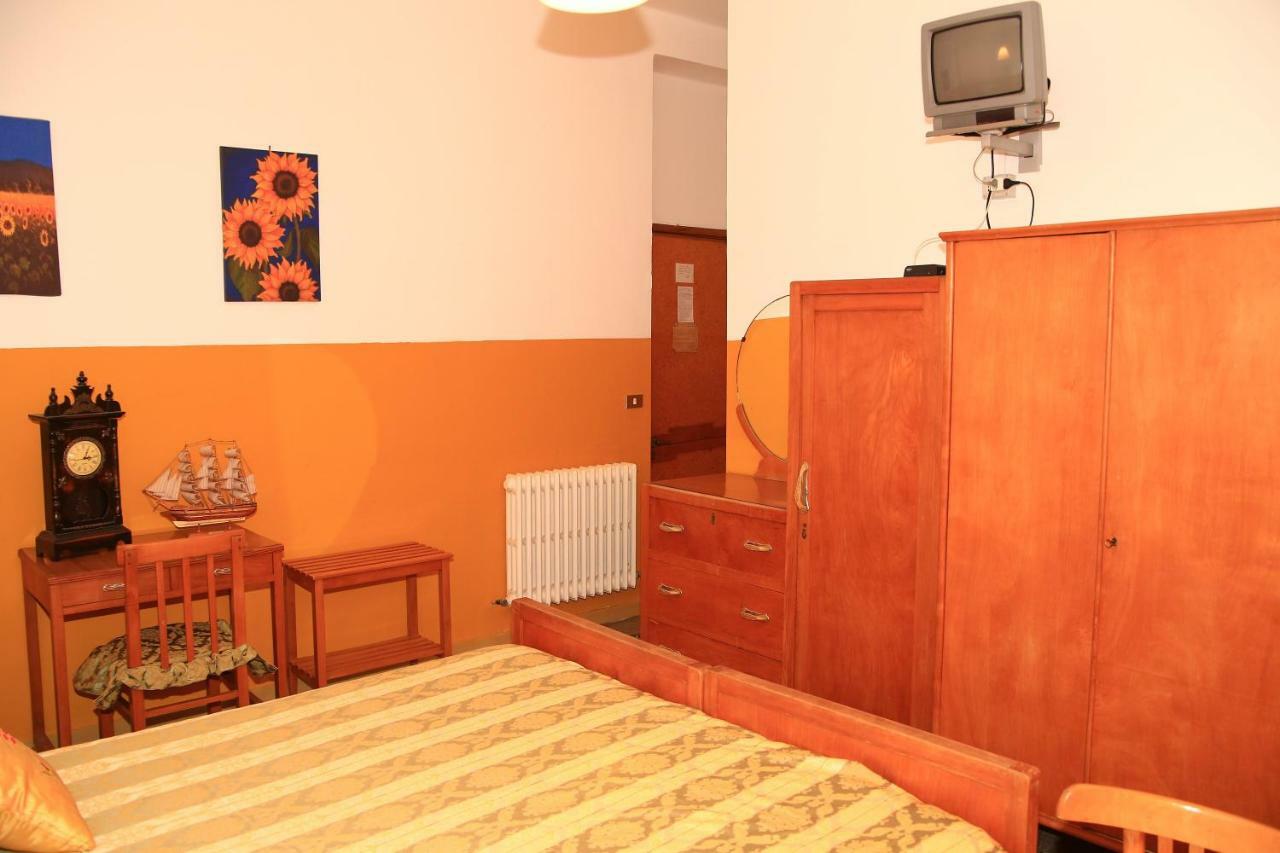 Hotel San Vincenzo Soverato Marina Buitenkant foto